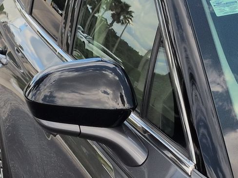 Certified 2022 Lincoln Corsair FWD image 12