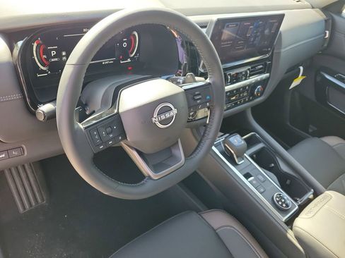 New 2026 Nissan Pathfinder Platinum image 25