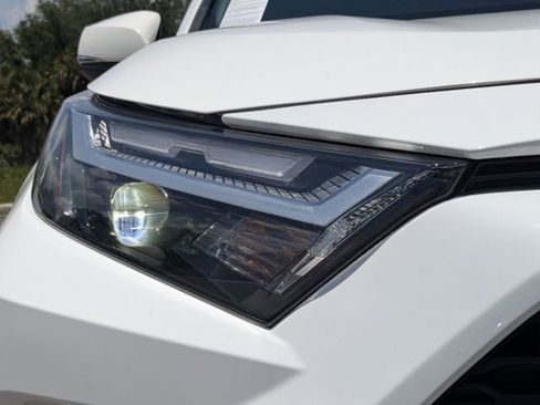 Used 2024 Toyota RAV4 XLE w/ Convenience Package FWD image 11
