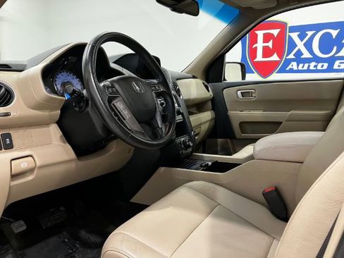 Used 2015 Honda Pilot Touring image 12