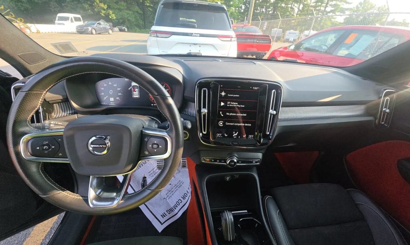 Used 2021 Volvo XC40 T5 R-Design AWD/4WD image 53