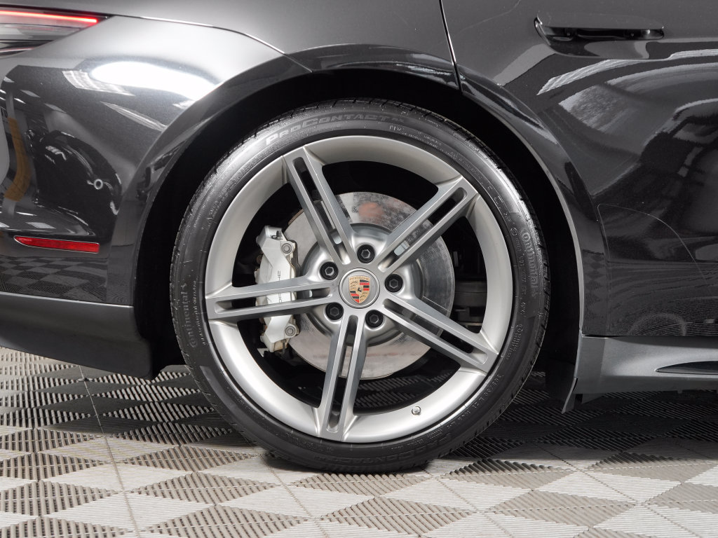 Certified 2024 Porsche Taycan GTS w/ Premium Package (P6U) AWD/4WD image 15