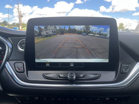 Used 2023 Chevrolet Blazer LT image 24