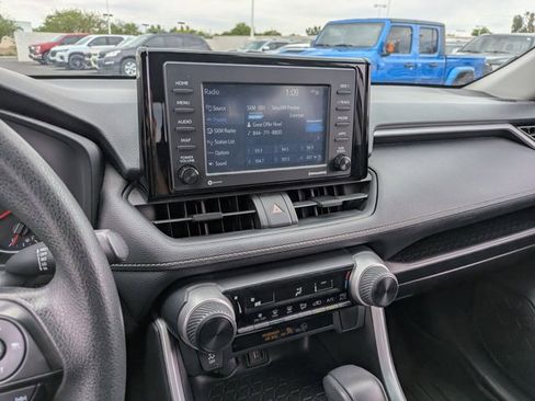 Used 2021 Toyota RAV4 LE w/ Carpet Mat Package (TMS) image 13