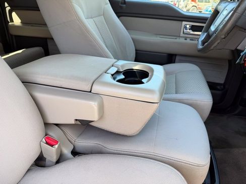 Used 2010 Ford F150 XLT image 13