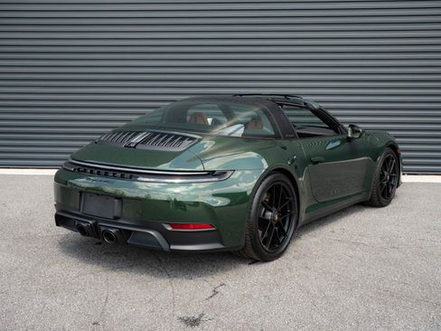 Certified 2026 Porsche 911 Targa 4 GTS AWD/4WD image 24