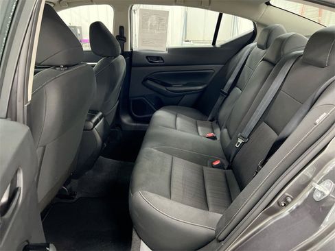 Used 2023 Nissan Altima 2.5 SV image 22