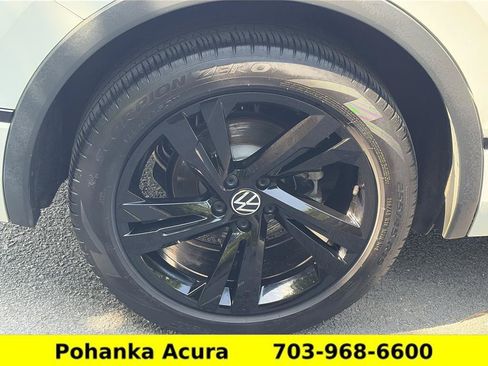 Used 2023 Volkswagen Tiguan SE R-Line FWD image 32