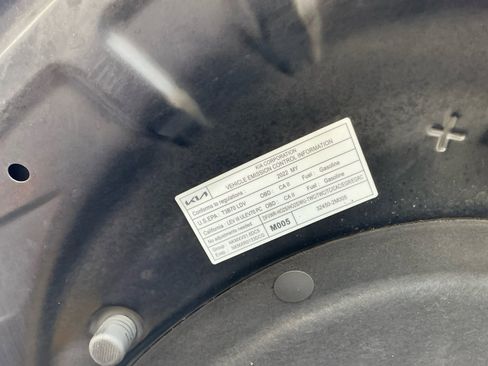 Used 2022 Kia K5 LX image 24