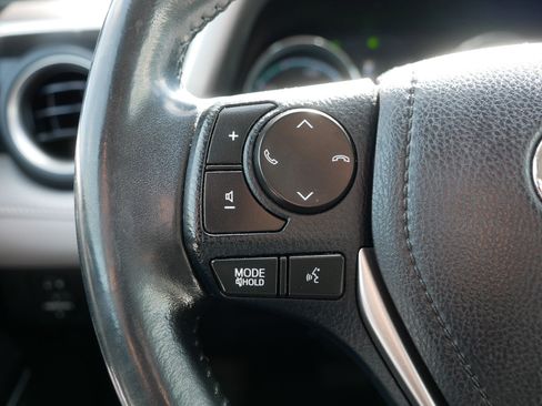 Used 2018 Toyota RAV4 Limited w/ Advanced Technology Package AWD/4WD image 31