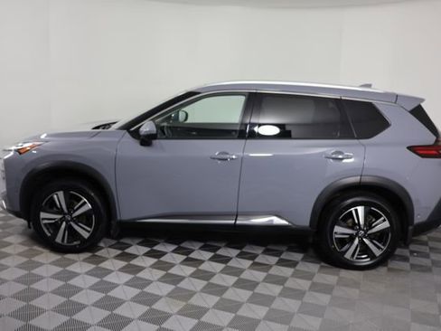 Used 2022 Nissan Rogue Platinum w/ Head-Up Display Package image 5