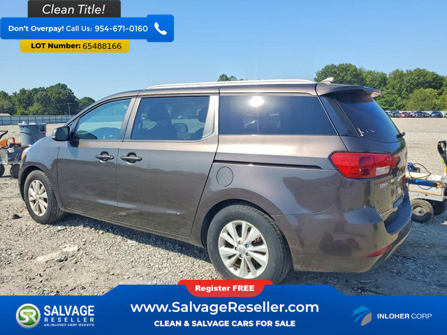 Used 2016 Kia Sedona LX w/ LX Convenience Package FWD image 3