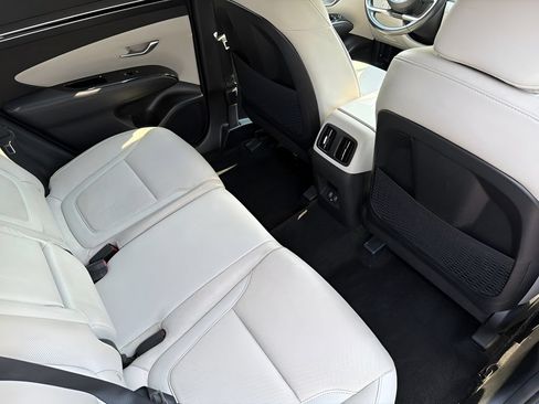 Used 2024 Hyundai Tucson Limited AWD/4WD image 16