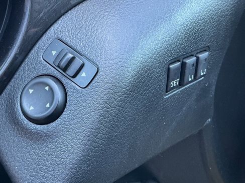 Used 2020 Nissan Rogue SV w/ Premium Package image 9