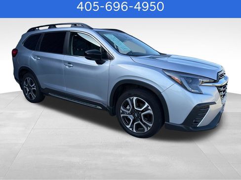 Used 2024 Subaru Ascent Limited w/ Technology Package AWD/4WD image 8