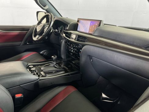 Used 2021 Lexus LX 570 4WD w/ Inspiration Series #2 image 30