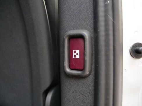 Used 2023 Mercedes-Benz Sprinter 3500 w/ Parking Package image 32