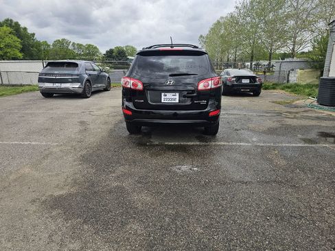 Used 2010 Hyundai Santa Fe SE image 9