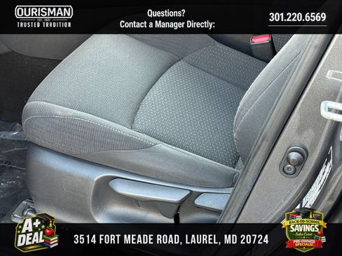 Used 2019 Toyota C-HR LE FWD image 7