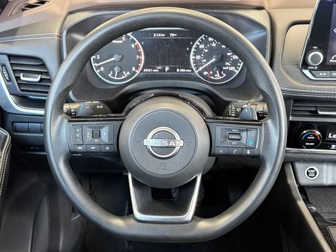 Used 2023 Nissan Rogue SV AWD/4WD image 31