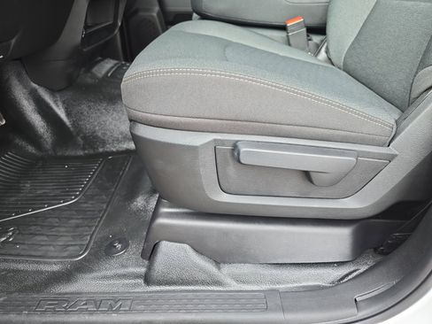 New 2026 RAM 5500 Tradesman w/ Chrome Appearance Group image 16