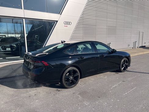 Used 2023 Honda Accord Sport image 25