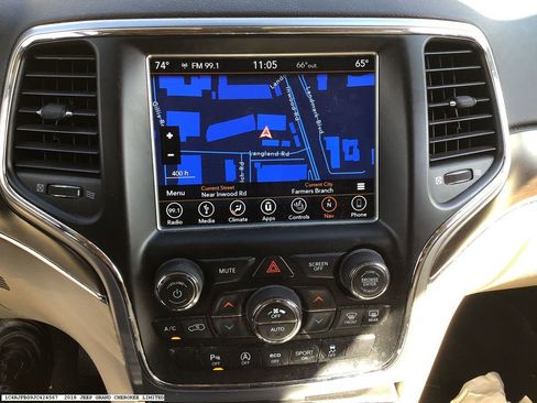 Used 2018 Jeep Grand Cherokee Limited image 10