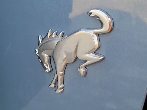 Used 2024 Ford Bronco Badlands image 7