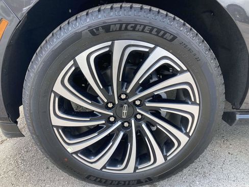 New 2025 Lincoln Navigator L Black Label image 14