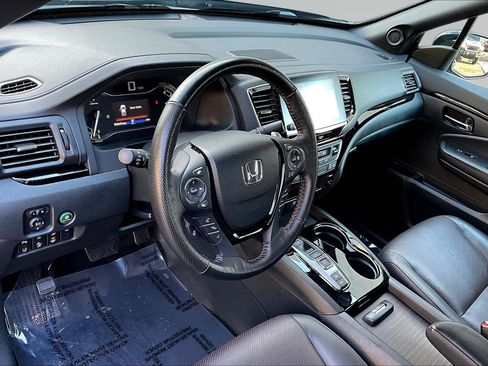 Used 2023 Honda Ridgeline Black Edition image 18
