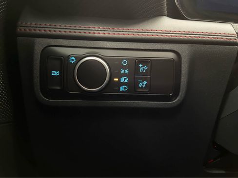 Used 2025 Ford Mustang GT Premium RWD image 34