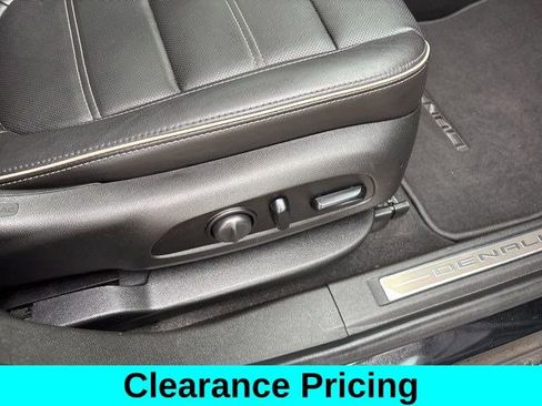 Used 2020 GMC Acadia Denali w/ Denali Ultimate Package image 45