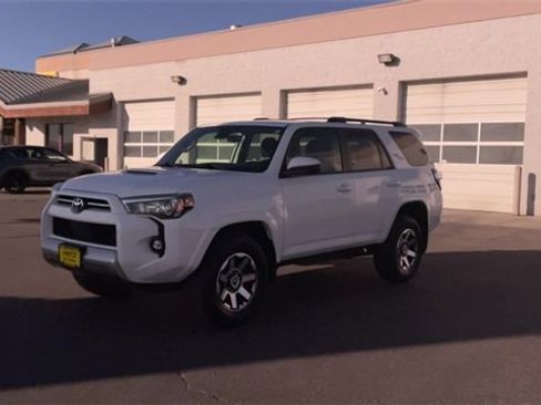 Used 2024 Toyota 4Runner TRD Off-Road image 5