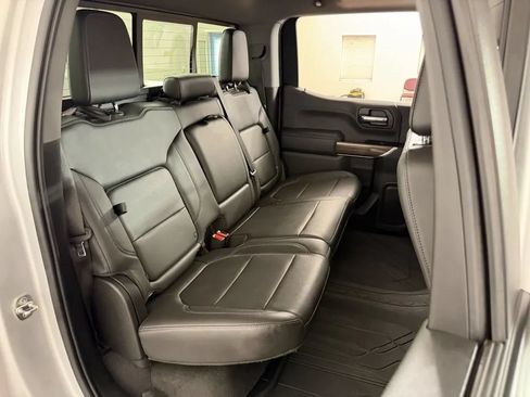 Used 2019 Chevrolet Silverado 1500 LT Trail Boss AWD/4WD image 33