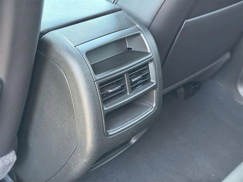 Used 2025 Cadillac XT5 Premium Luxury image 28