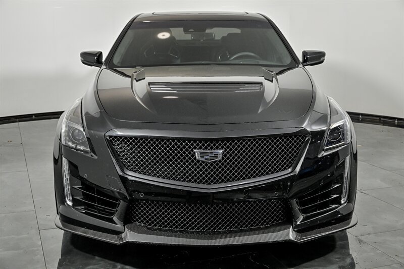 Used 2019 Cadillac CTS V w/ Carbon Fiber Package RWD image 4