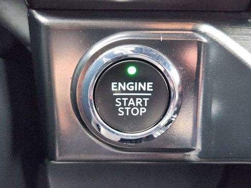 Used 2023 Ford F150 Lariat w/ Equipment Group 502A High image 18