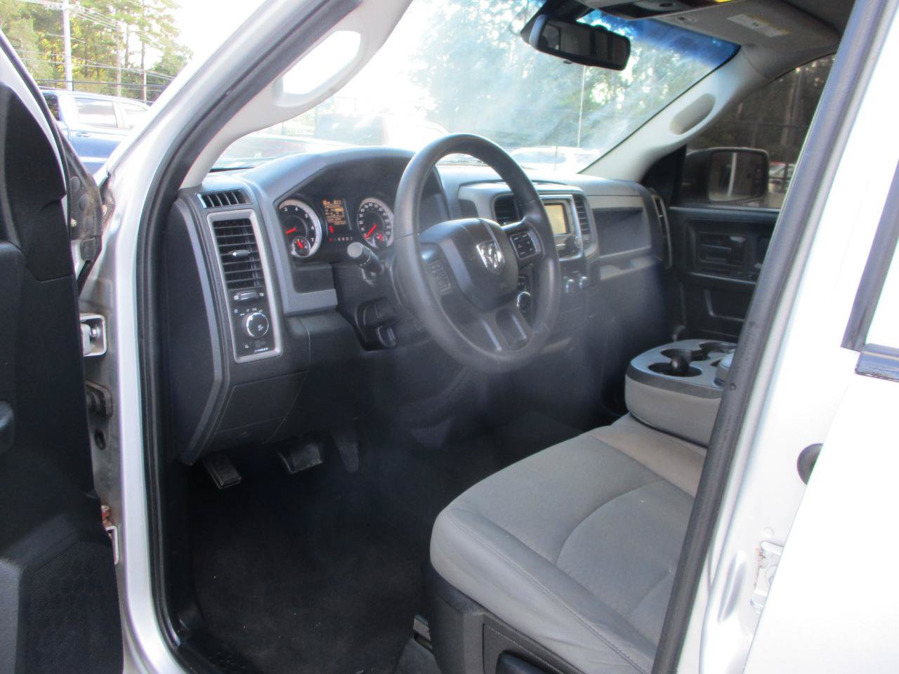Used 2014 RAM 1500 Express AWD/4WD image 12