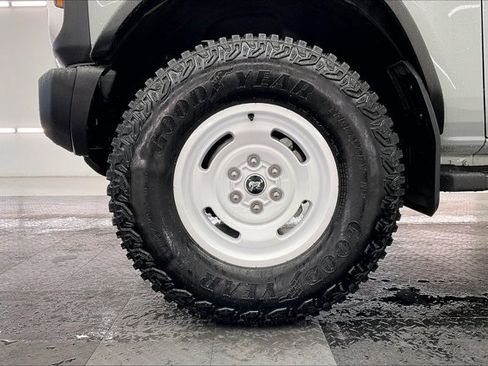Used 2024 Ford Bronco Heritage Edition image 8