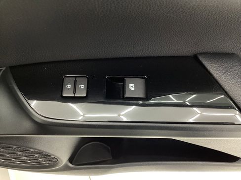 Used 2017 Toyota Prius Prime Premium w/ Carpet Mat Package image 38