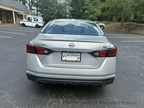 Used 2019 Nissan Altima 2.5 SR w/ SR Premium Package FWD image 9