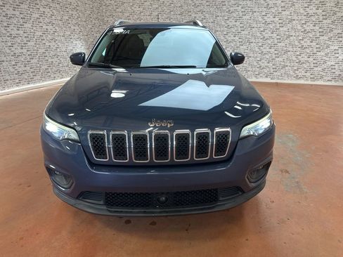 Used 2021 Jeep Cherokee Latitude Plus image 2