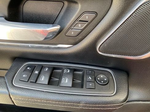 Used 2023 RAM 1500 Laramie AWD/4WD image 29