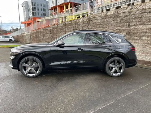 Certified 2025 Genesis GV70 3.5T Sport w/ Sport Prestige Package AWD/4WD image 8