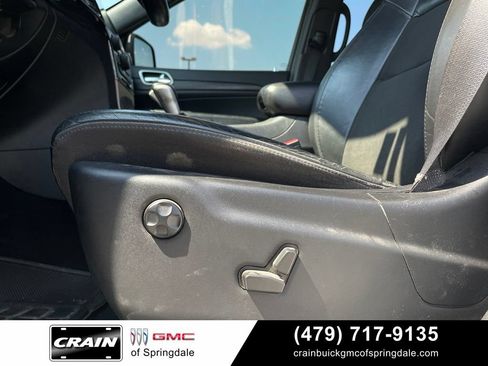 Used 2021 Jeep Grand Cherokee Laredo X AWD/4WD image 11