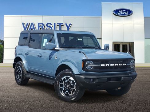 New 2025 Ford Bronco Outer Banks image 1