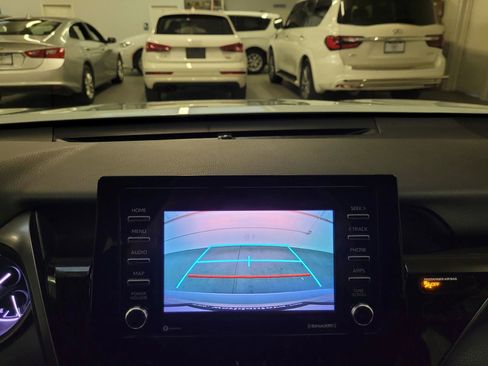 Used 2022 Toyota Camry SE image 37