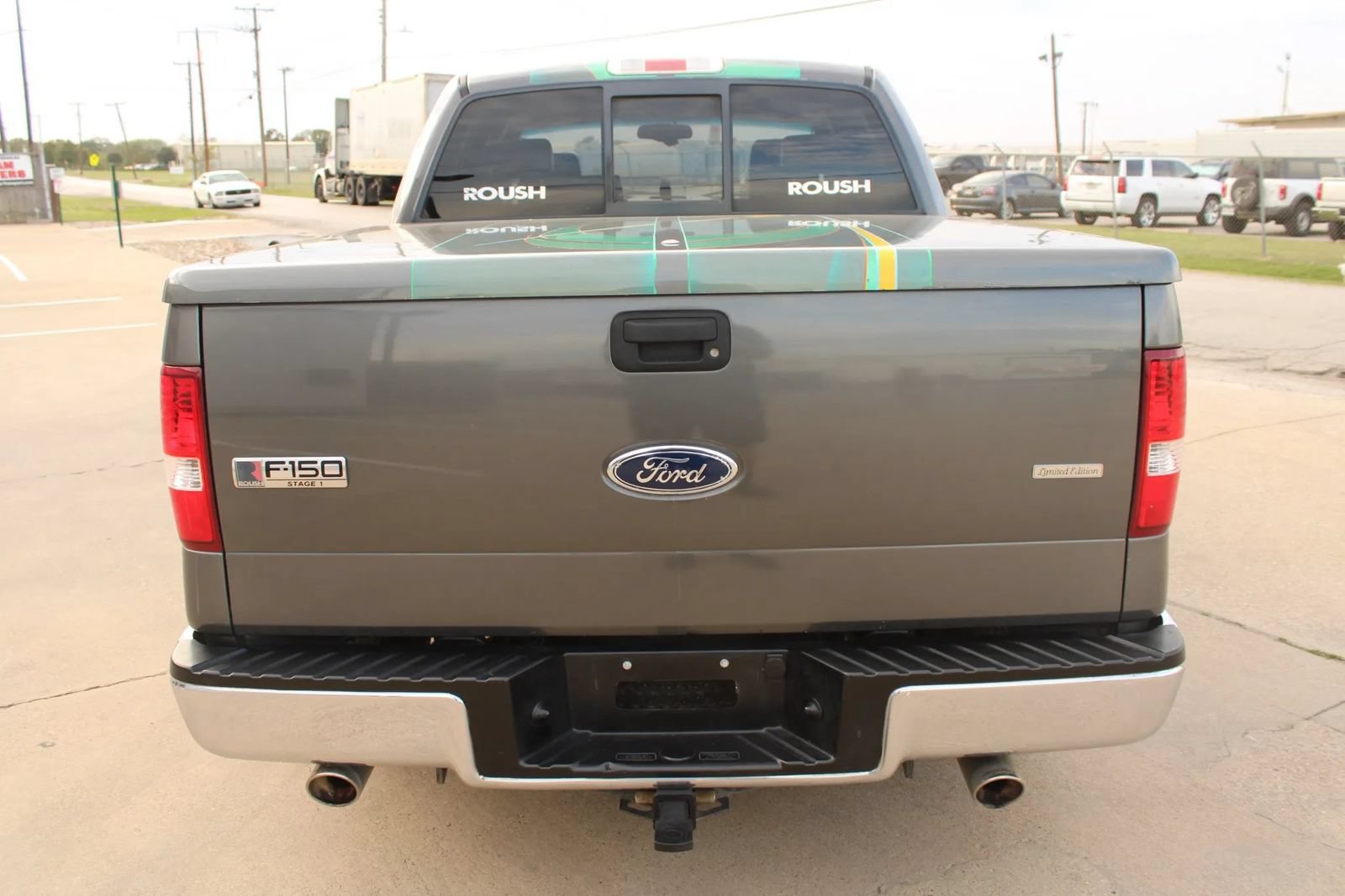 Used 2004 Ford F150 Lariat RWD image 5