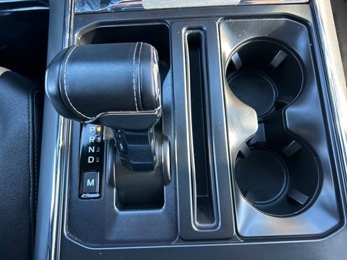 Used 2022 Ford F150 Lariat w/ Equipment Group 502A High image 33