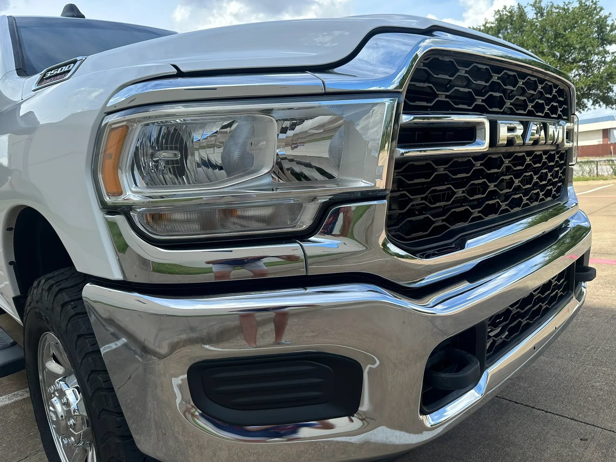 Used 2021 RAM 3500 Tradesman w/ Chrome Appearance Group AWD/4WD image 6